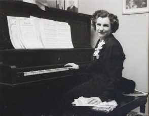 Helen Longbons 1901-1999