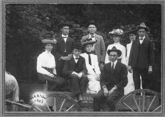 1903 Heyde family group photo